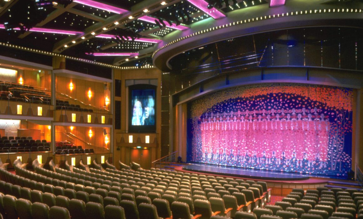 Royal Caribbean Cruise Lines, Explorer of the Seas : The Palace Theater
